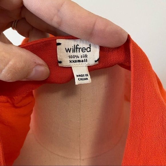 Aritzia Wilfred Silk Button Up Blouse Long Sleeve - Picture 9 of 12